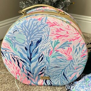 EUC Lilly Pulitzer train case
